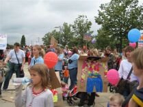 Kita-Kampagne: Rekordteilnehmerzahl beim Sternmarsch für mehr Bildung in Kitas
